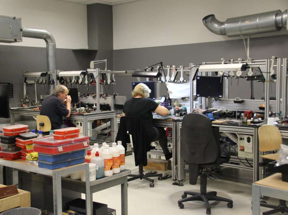 Factory setup diamond polishing
